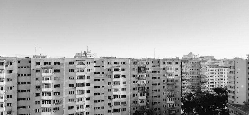 Vrei sa locuiesti in sectorul 4? Iata ce trebuie sa stii inainte de a te muta! Vrei sa locuiesti in sectorul 4? Iata ce trebuie sa stii inainte de a te muta!