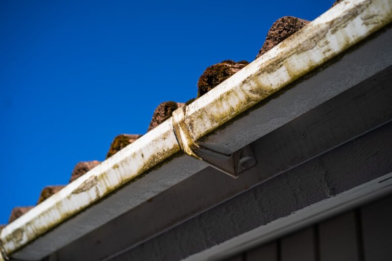 Photo house maintenance